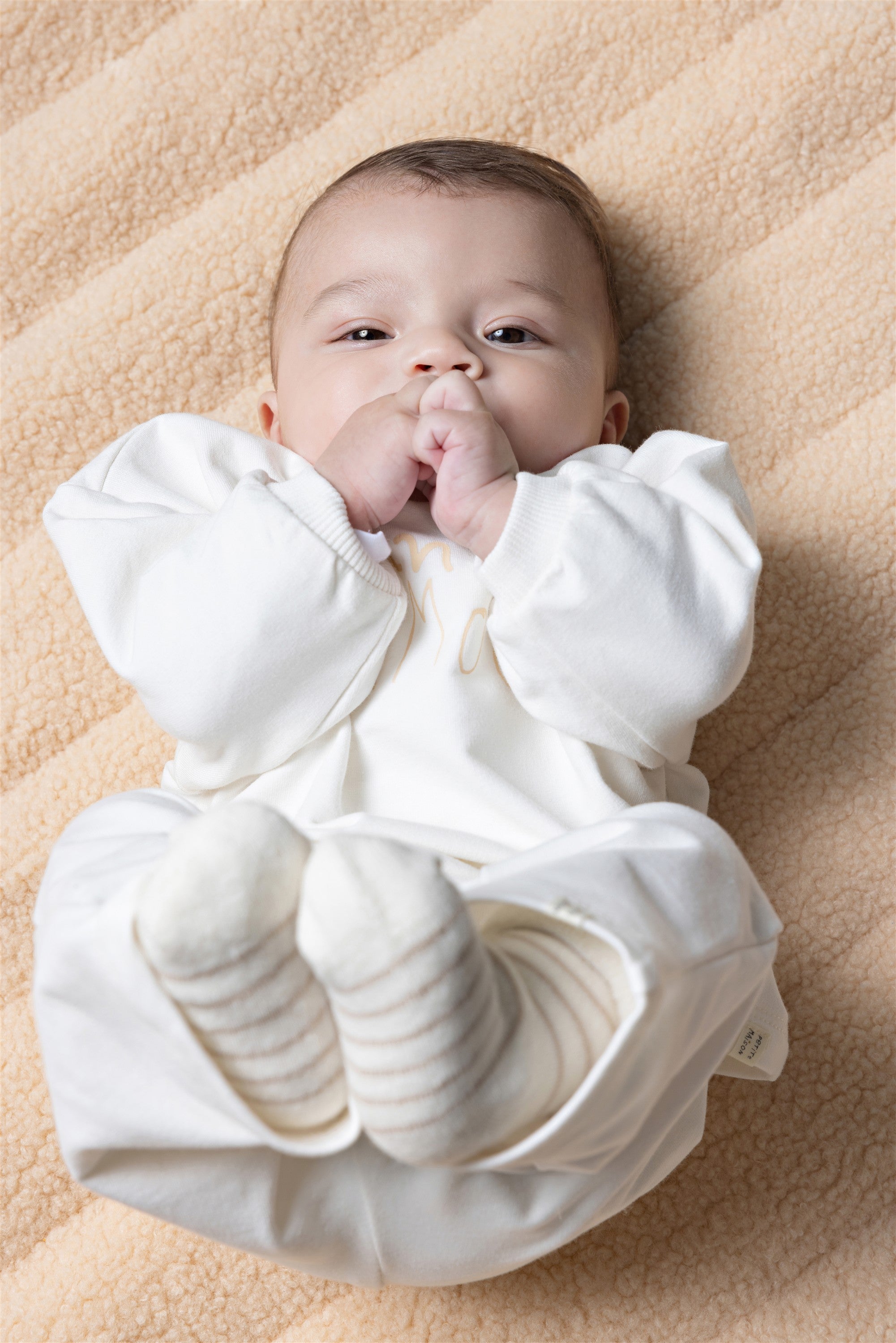 Ker Roomy Sweater met Amour print Wit