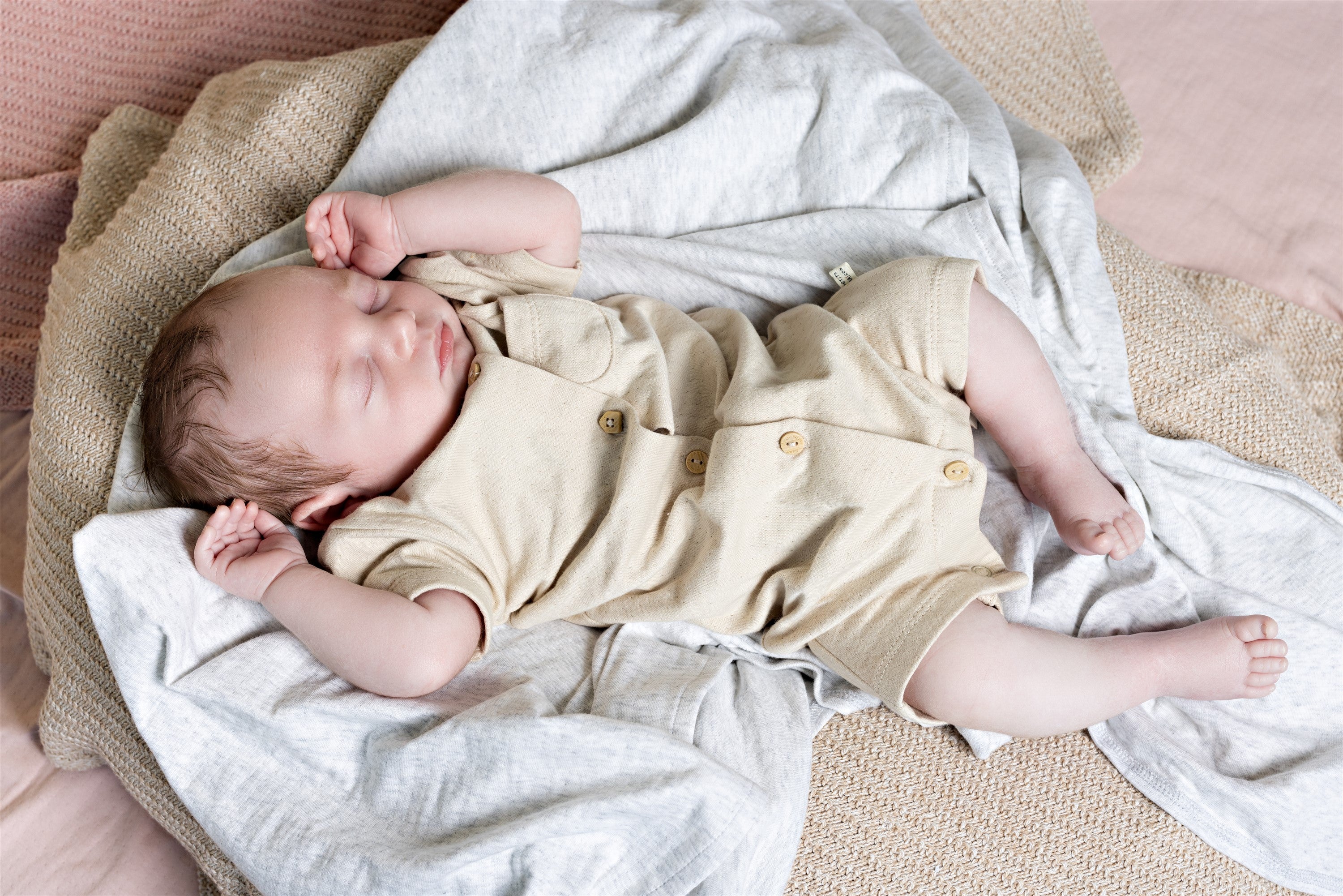Baby Suit Shorts Oatmeal