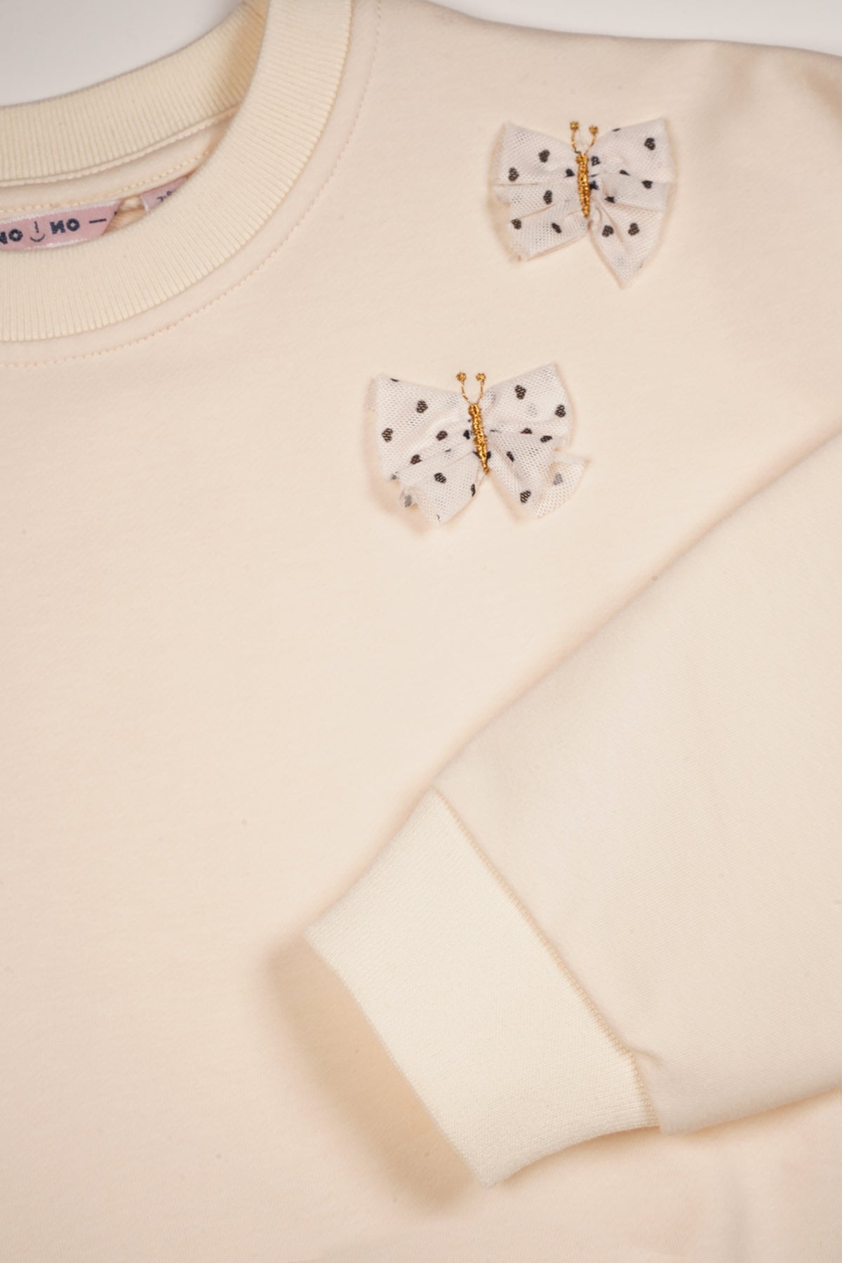 Kimas Sweater Vlinder Applicatie Ivoor
