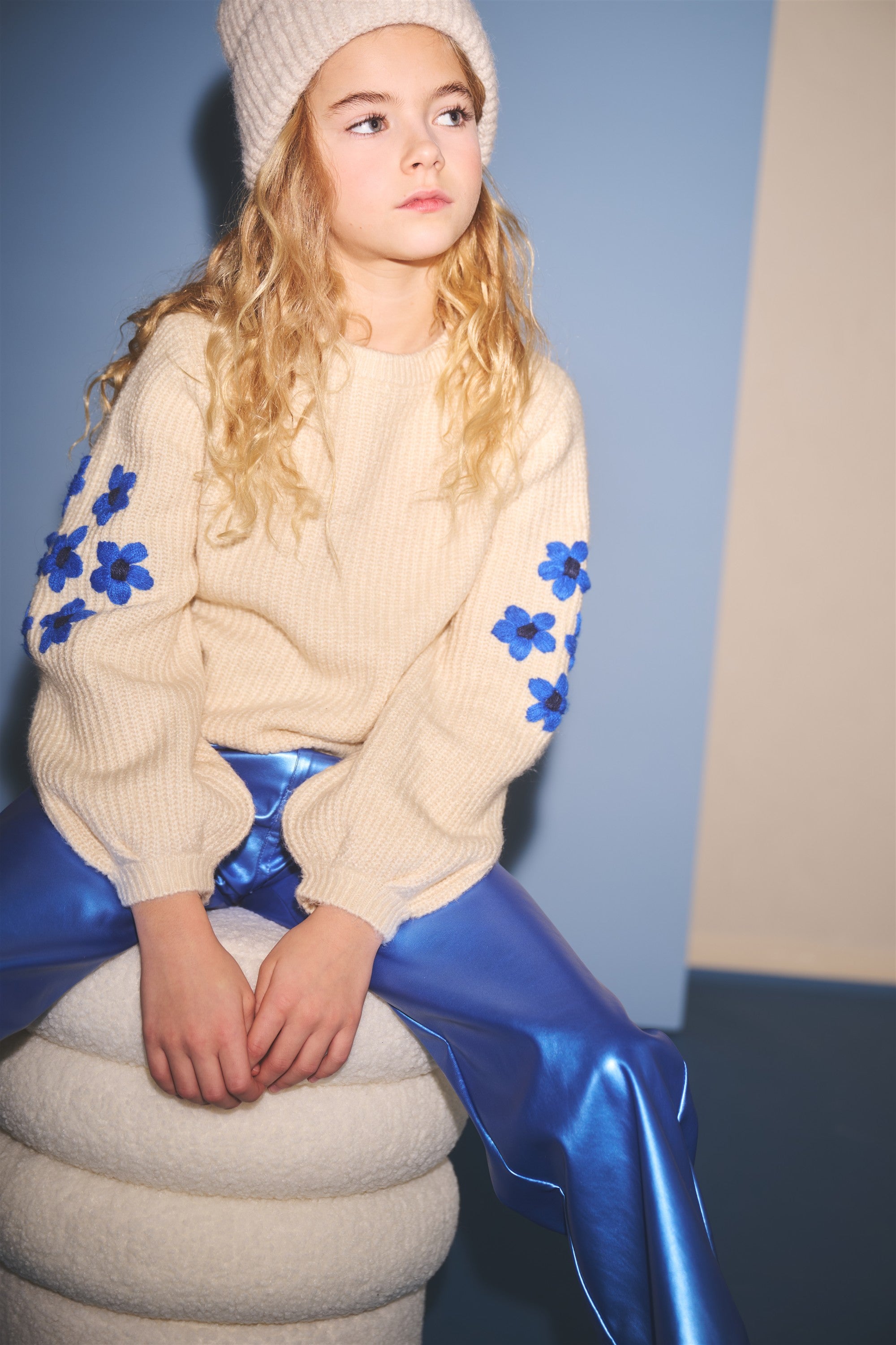 Kem Trui met Bloemenborduur Ivoor