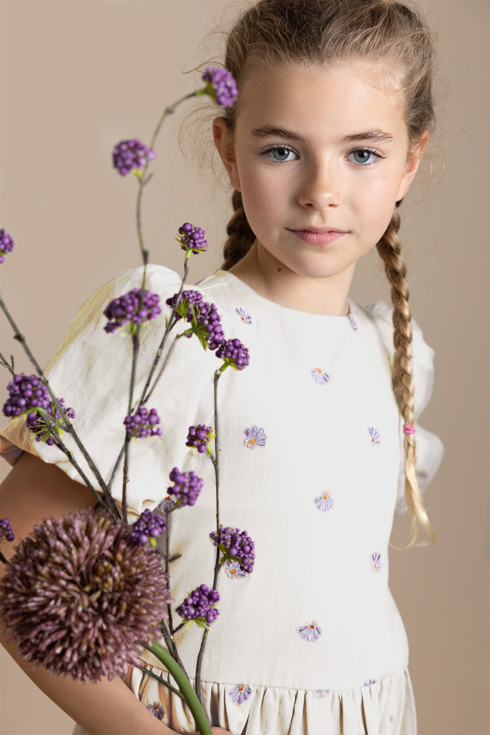 Mira Geborduurde Jurk Ivoor