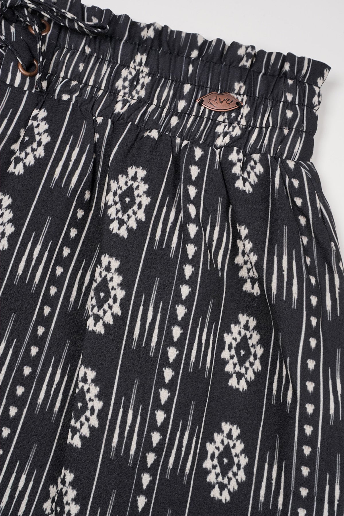 Ninez Boho Printed Skirt Black