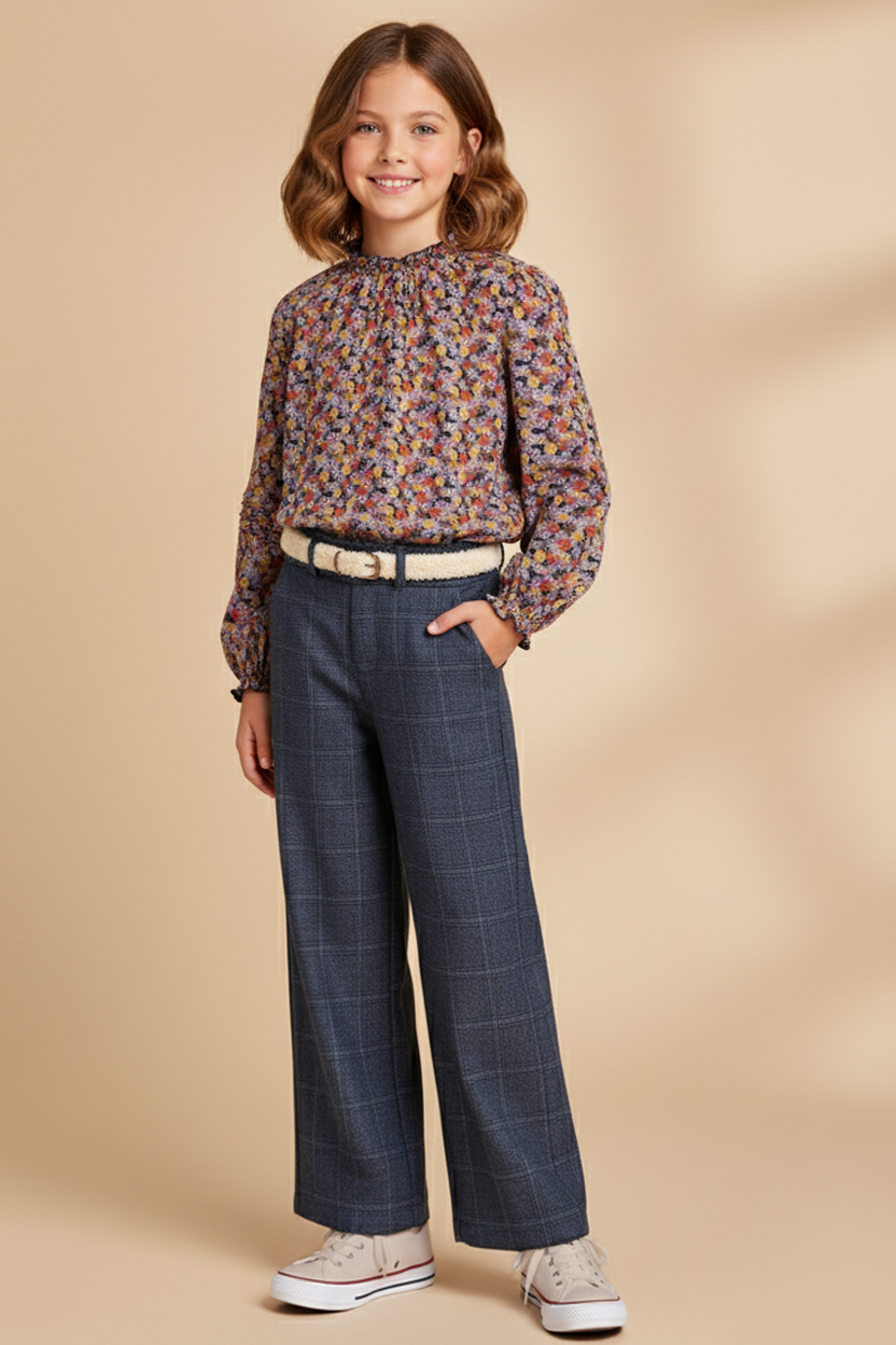 Gebloemde Blouse & Geruiten Wijde Broek met Riem