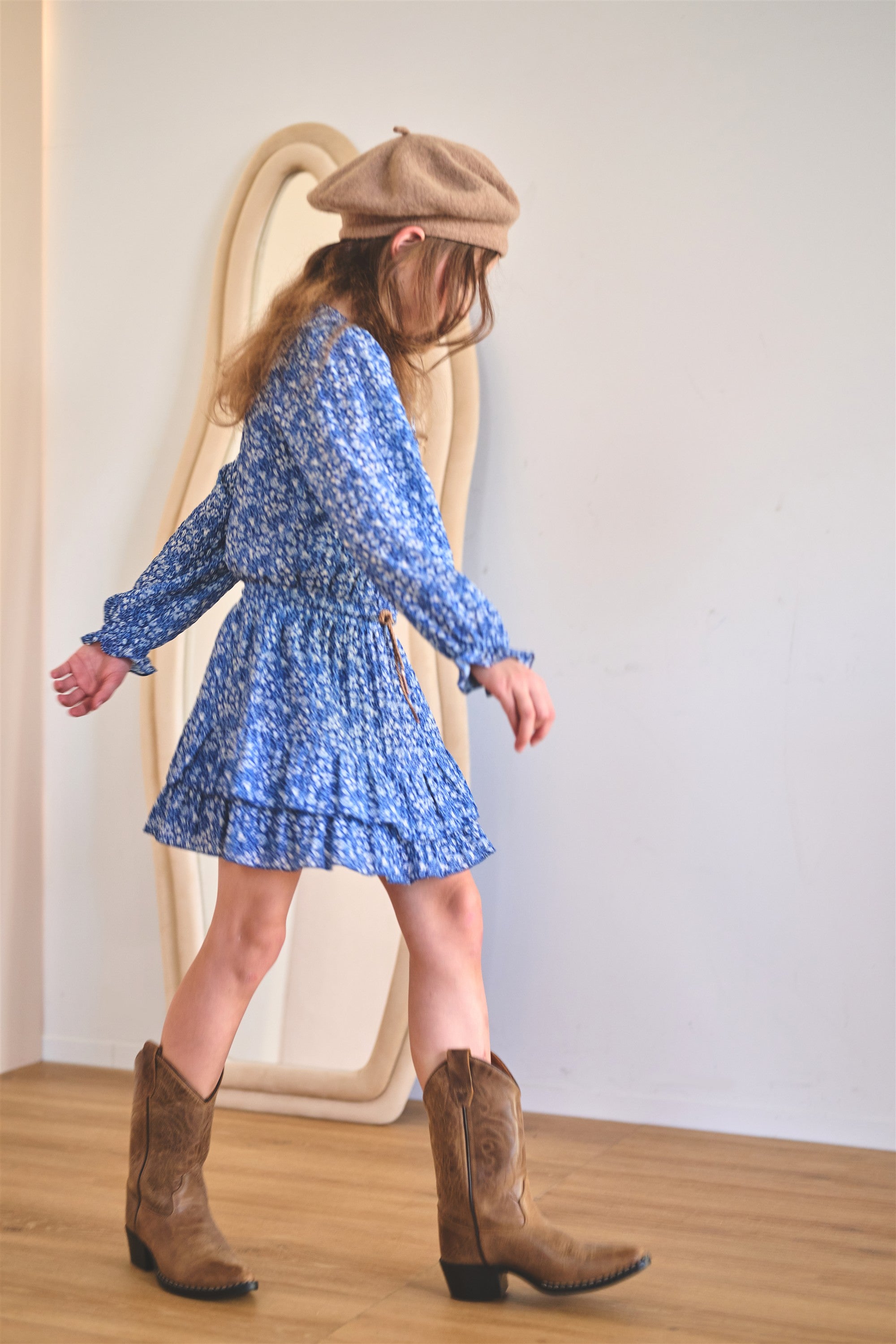 Miggy Geprinte Japanse Bloemen Jurk Blauw